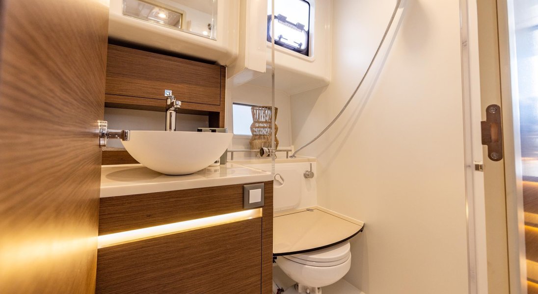 Delphia 11 Flylounge - Classe B