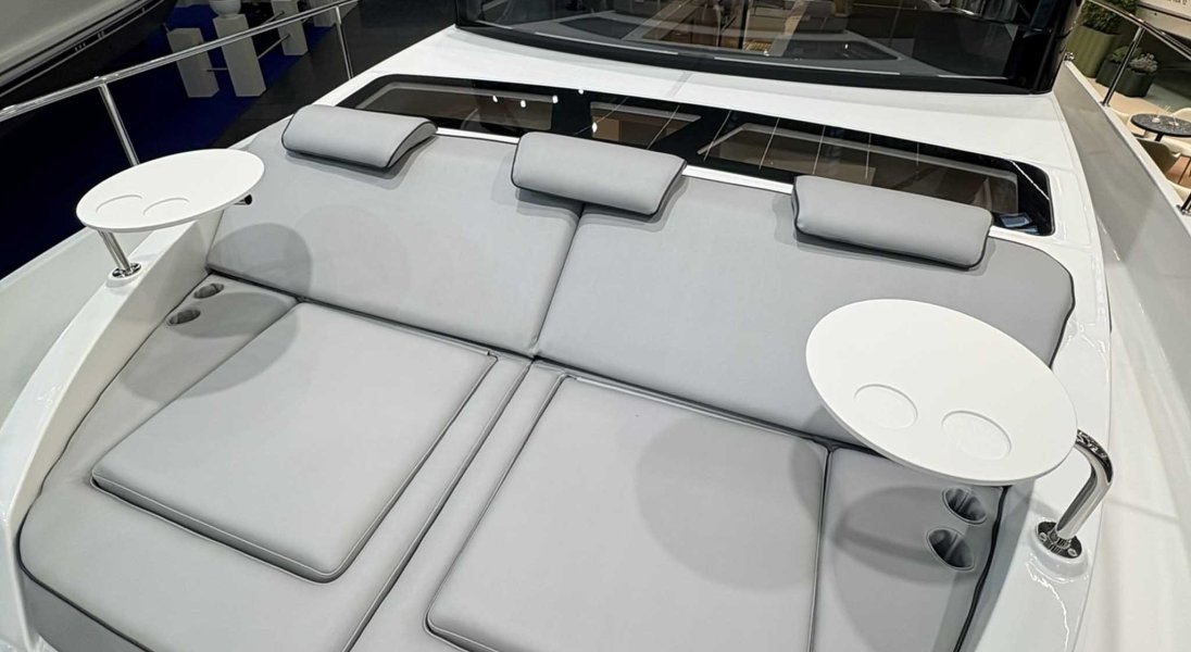 Delphia 11 Flylounge - Classe B