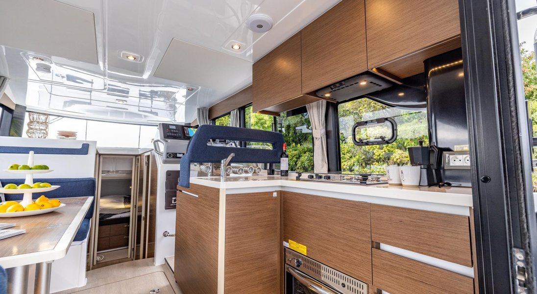 Delphia 11 Flylounge - Classe B