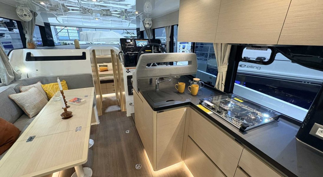 Delphia 11 Flylounge - Classe B