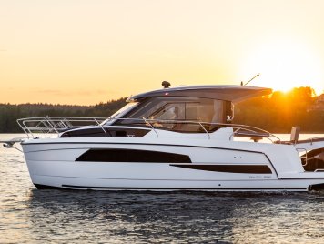 minuetto stock houseboat