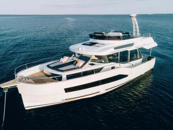 Delphia 12 FlyLounge